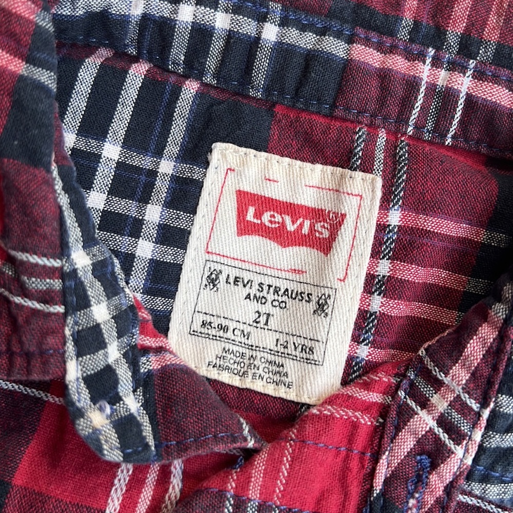 Levi button down - Picture 2 of 10